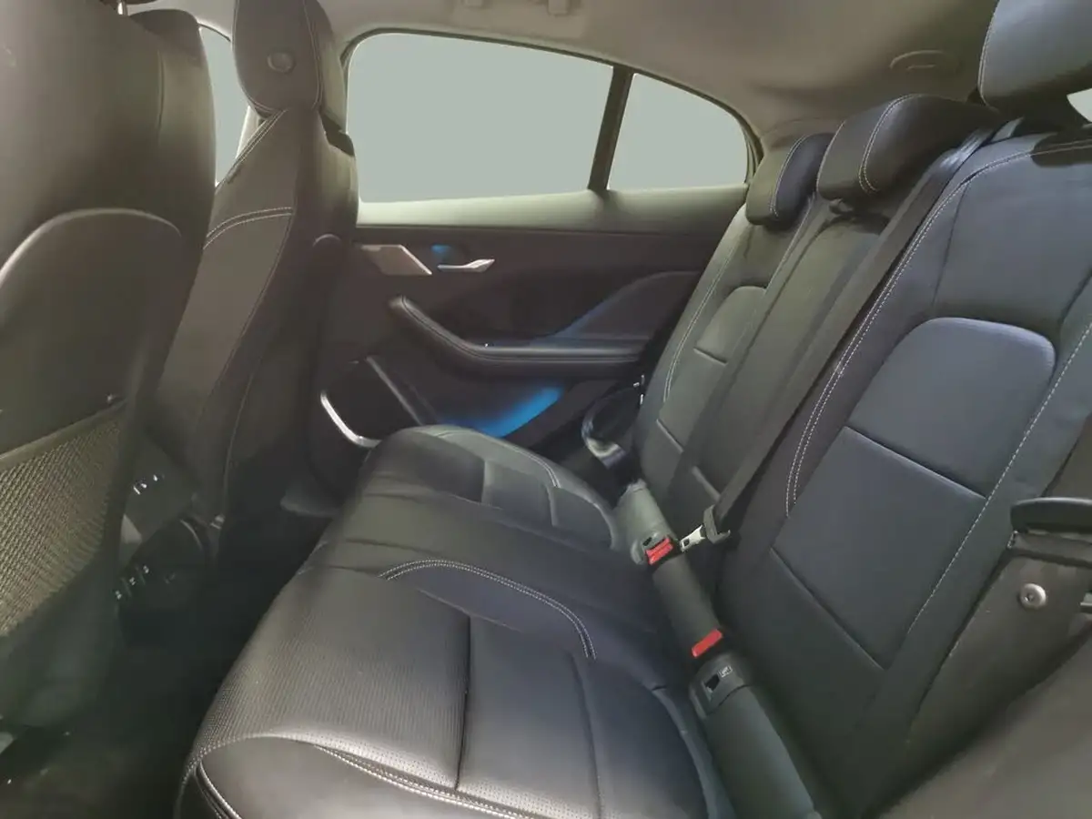 2019-jaguar-i-pace-ev400-hse-big-37