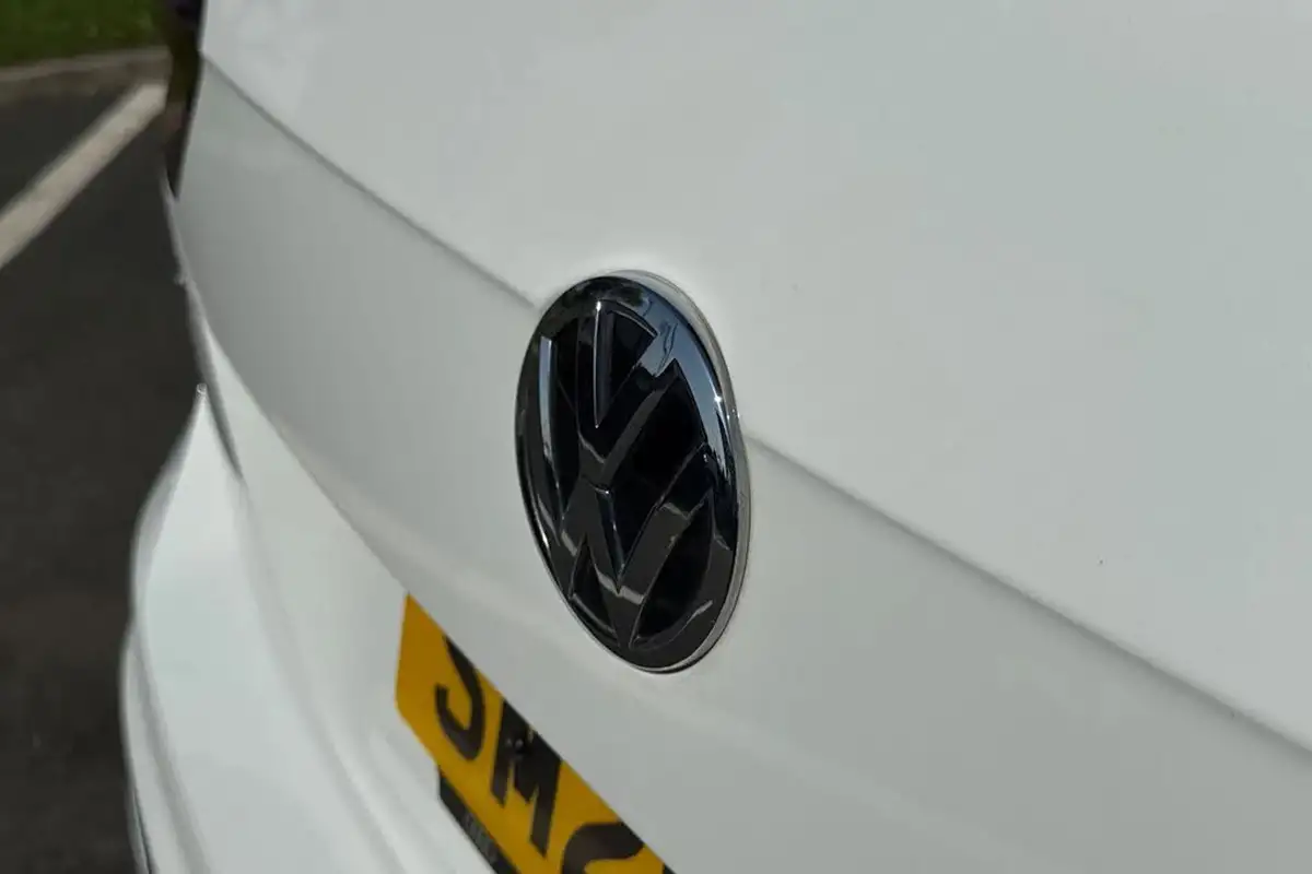 2020-volkswagen-tiguan-20tdi-r-line-tech-150ps-dsg-big-30