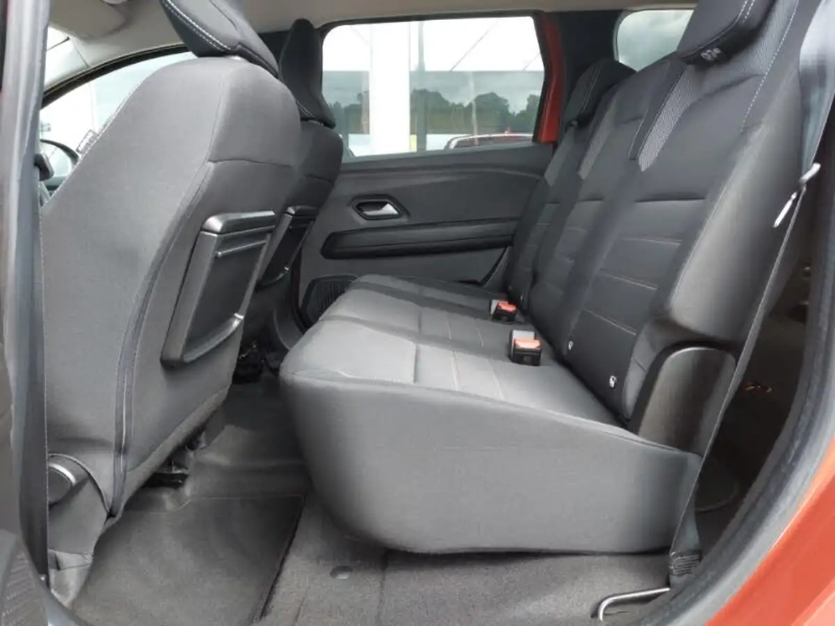 2023-dacia-jogger-10-tce-extreme-se-big-5