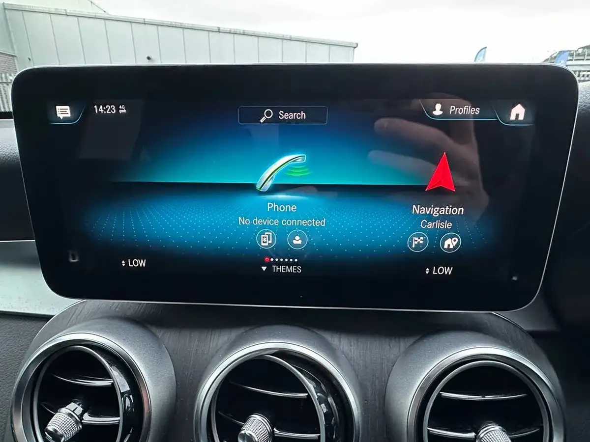 2019-mercedes-benz-glc-class-20d-glc220d-amg-line-station-wagon-5d-4matic-plus-big-20