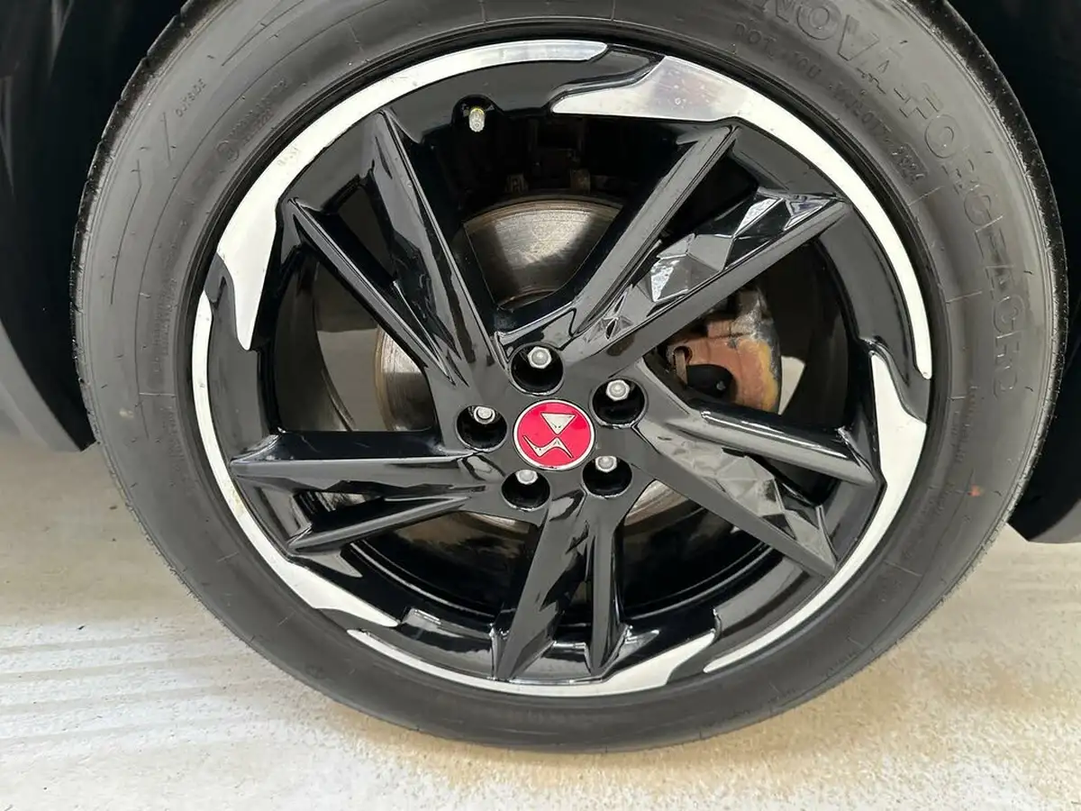 2018-ds-ds-7-crossback-16-puretech-performance-line-225ps-big-34