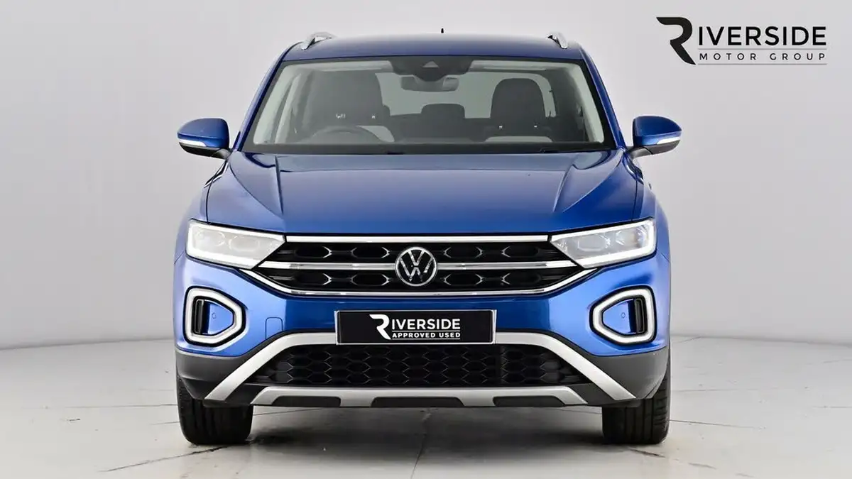 2022-volkswagen-t-roc-15-tsi-style-hatchback-5d-dsg-big-3
