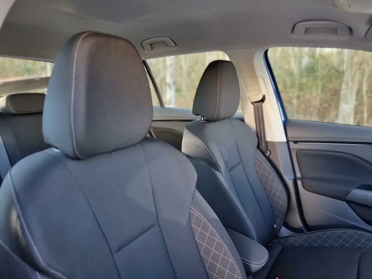 2020-skoda-kamiq-10-tsi-se-95ps-big-29