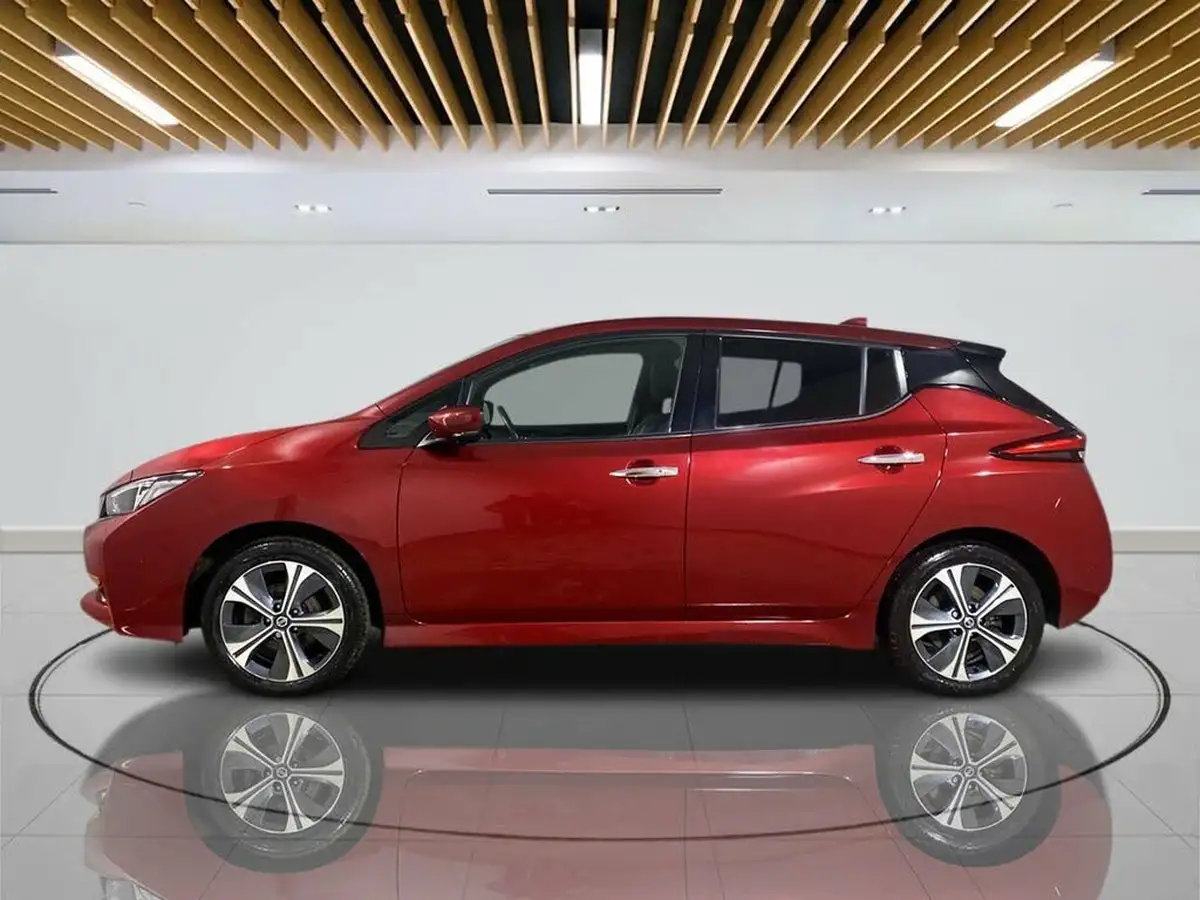 2021-nissan-leaf-e-e-tekna-big-4