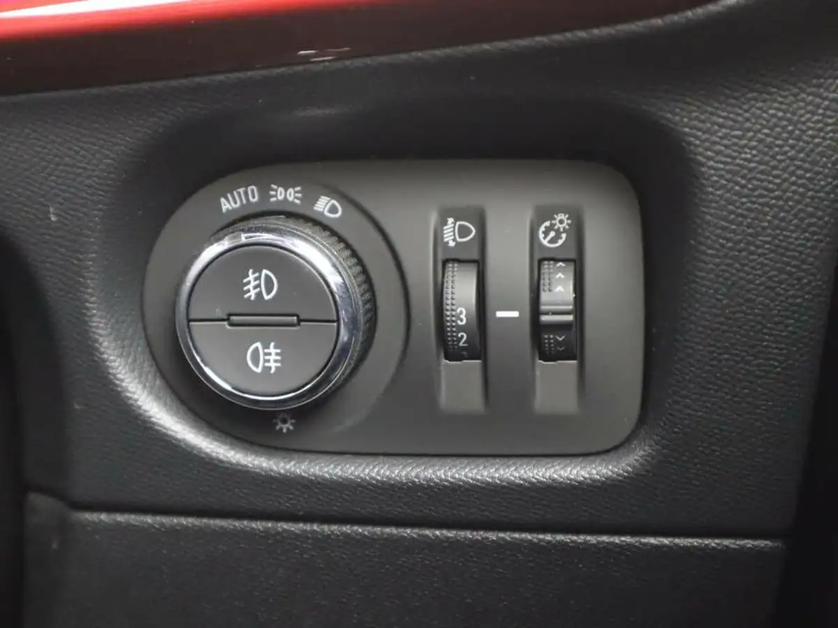 2021-vauxhall-mokka-12-sri-nav-premium-100ps-big-37