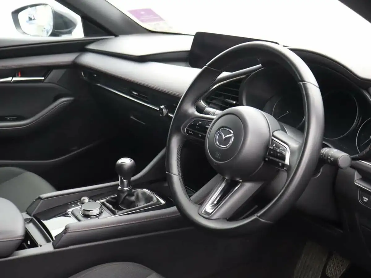 2024-mazda-mazda3-20-e-skyactiv-g-homura-big-12