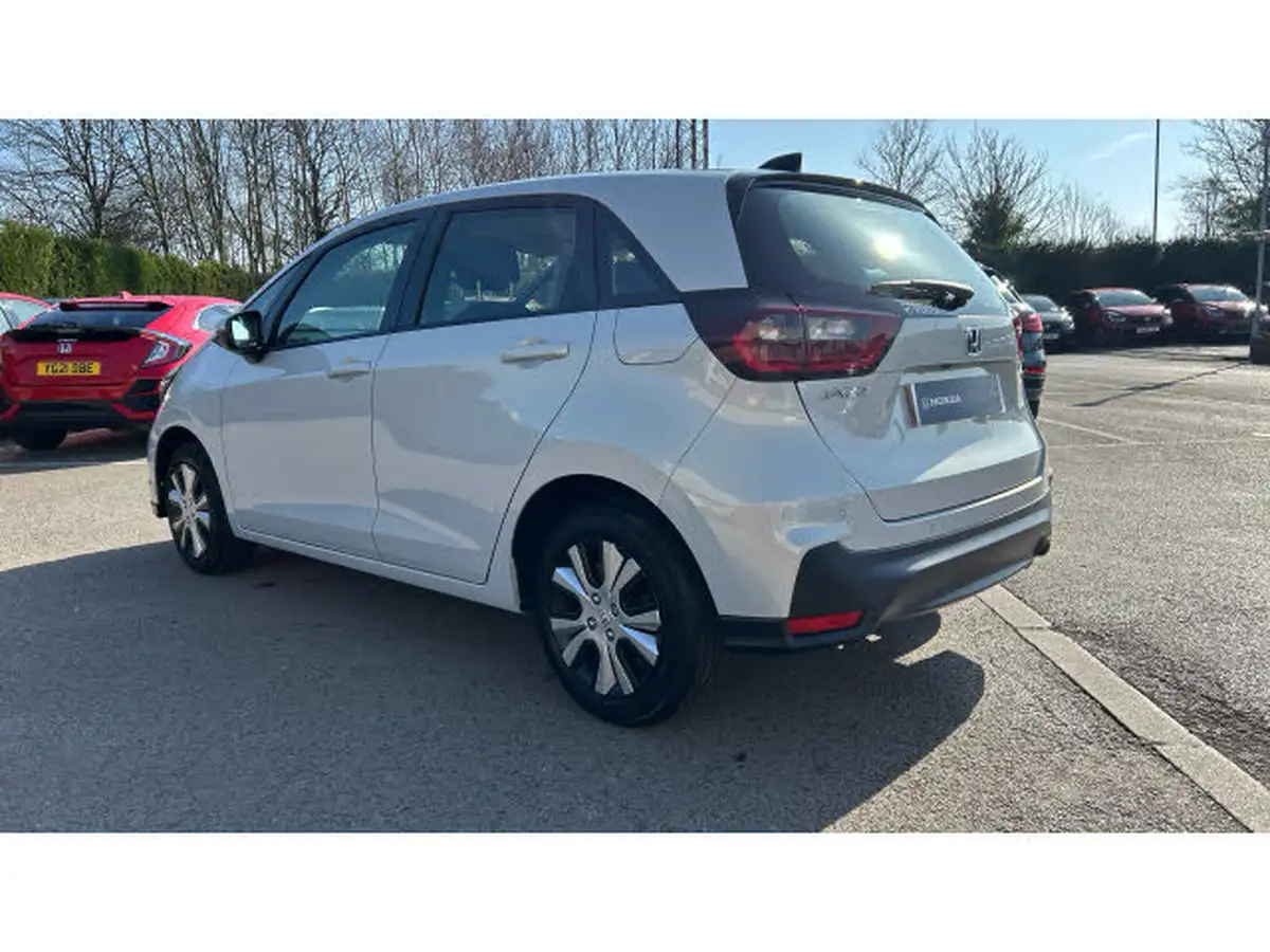 2024-honda-jazz-15-i-mmd-elegance-big-29