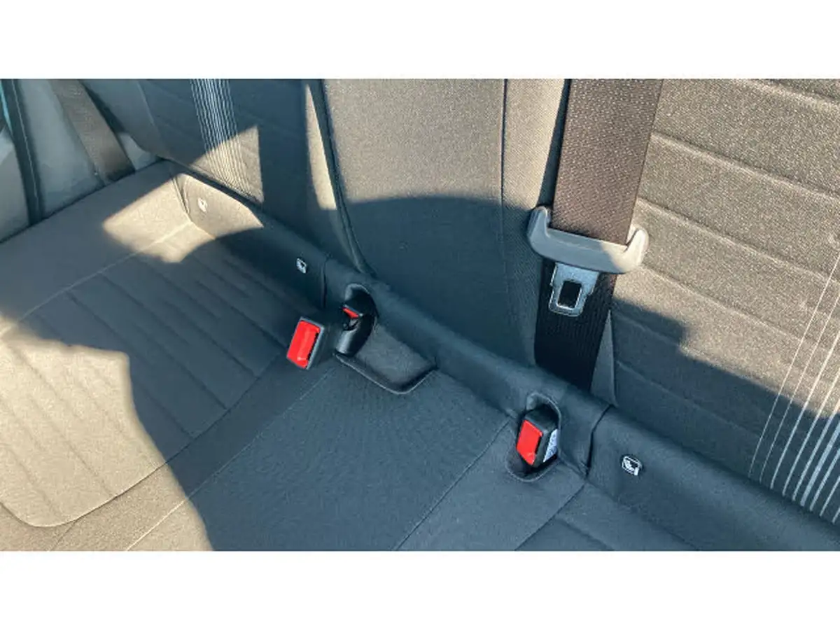 2021-hyundai-i10-10-se-connect-big-16