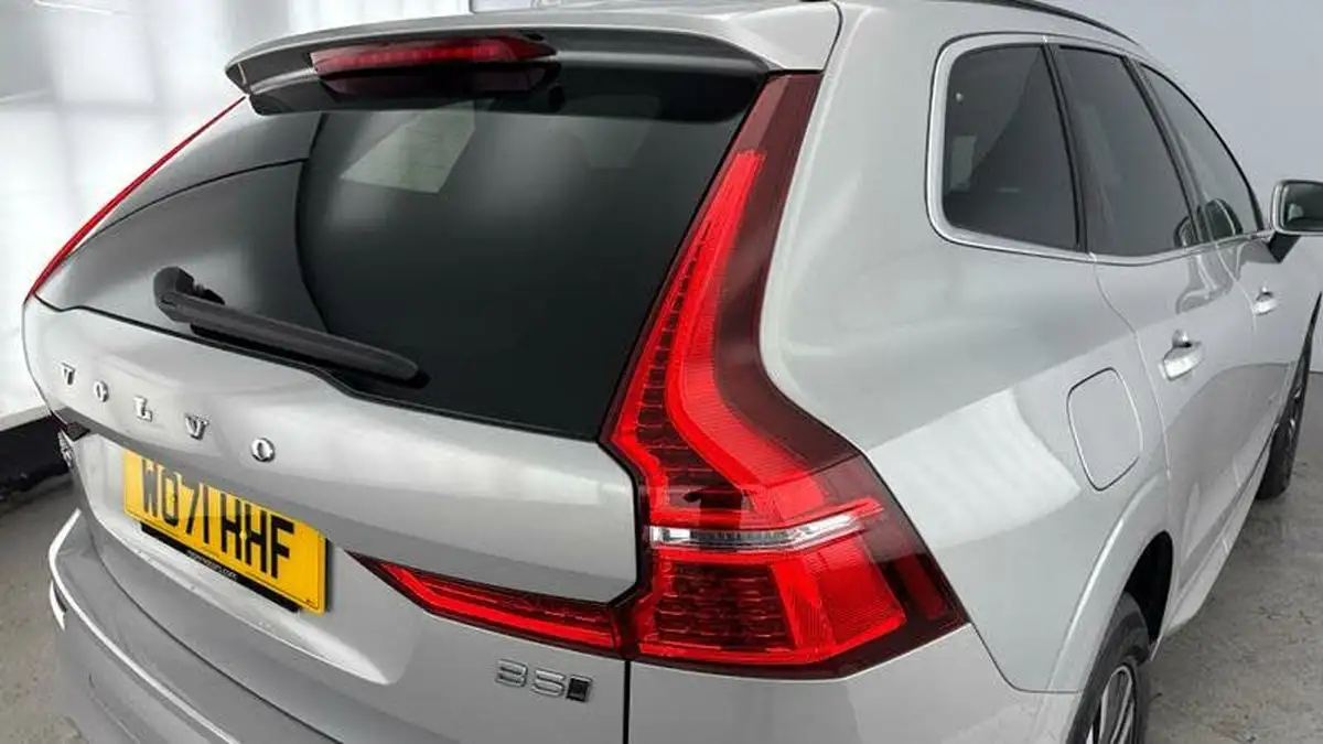 2021-volvo-xc60-20-b5-momentum-awd-big-27