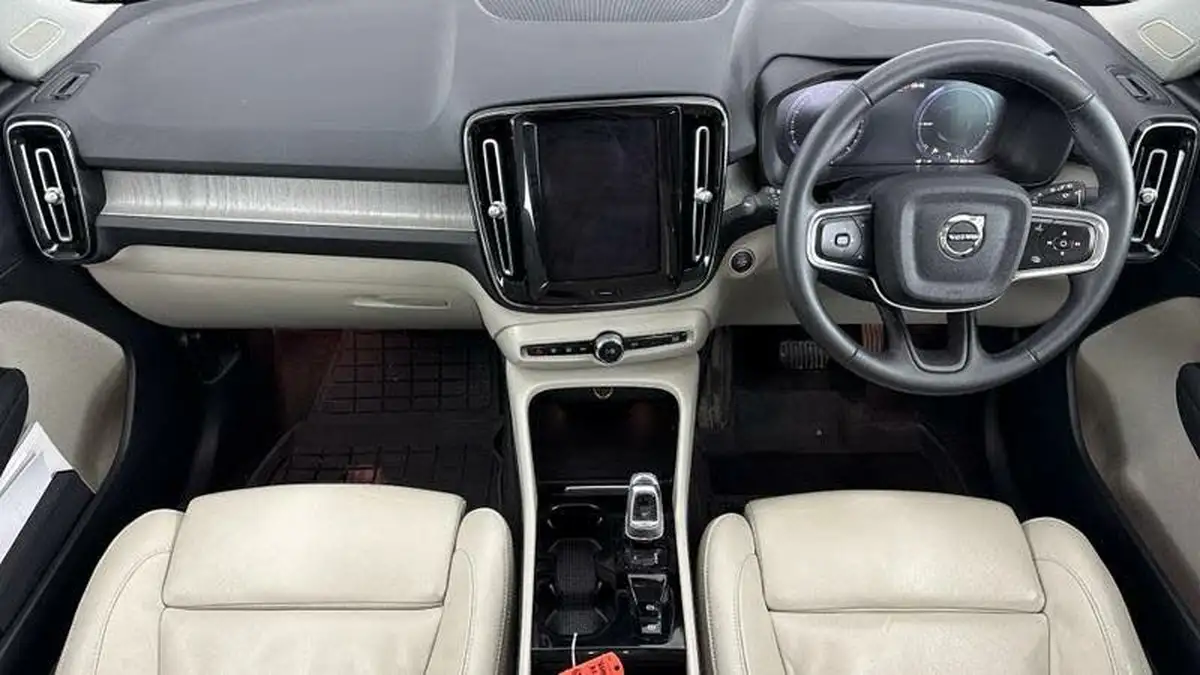 2022-volvo-xc40-15-t5-inscription-pro-big-7