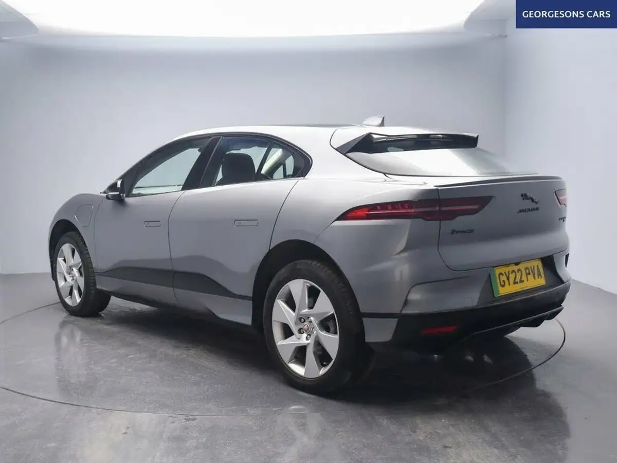 2022-jaguar-i-pace-ev400-se-big-1
