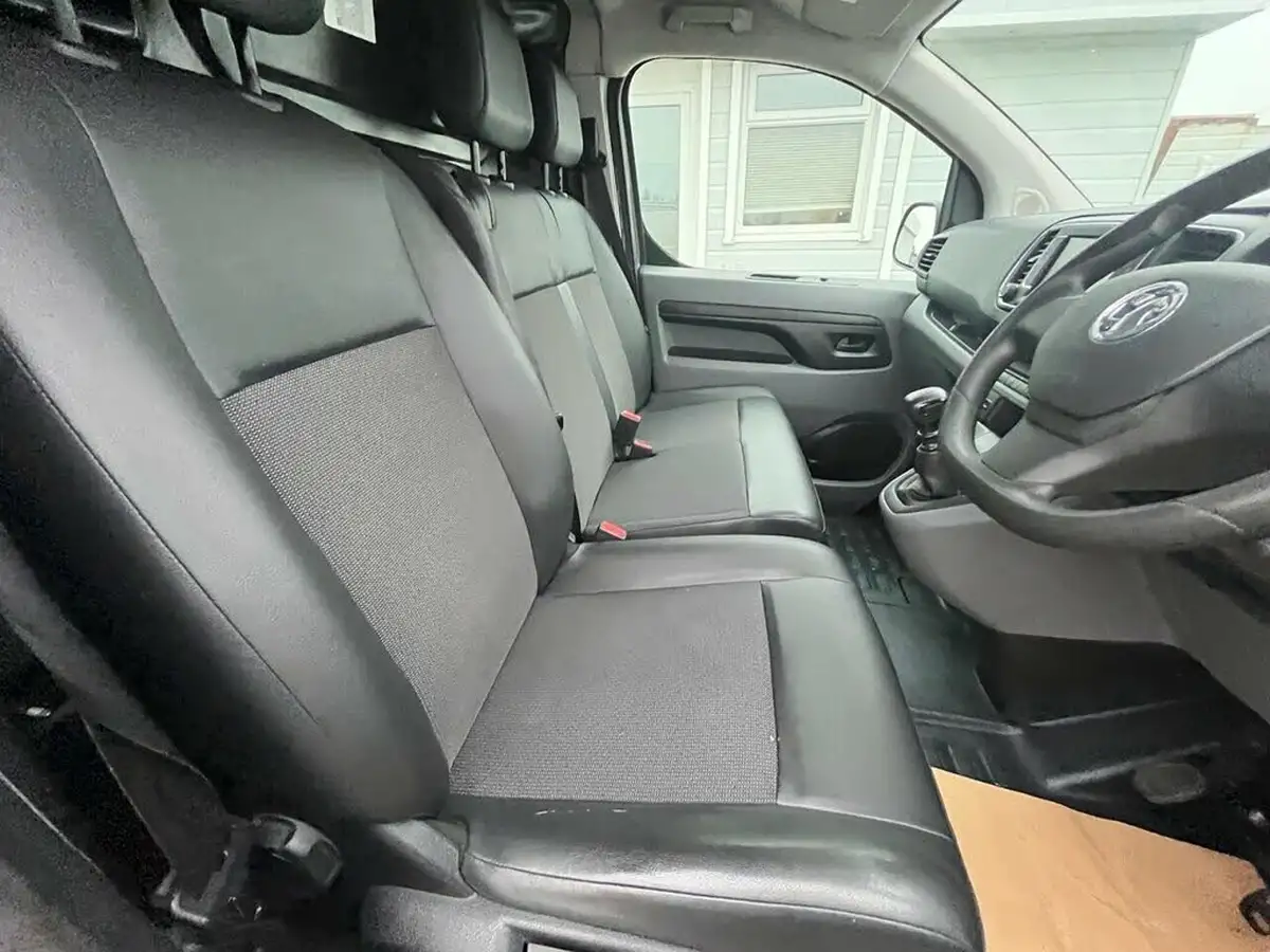 2020-vauxhall-vivaro-20td-3100-l2h1-dynamic-big-13
