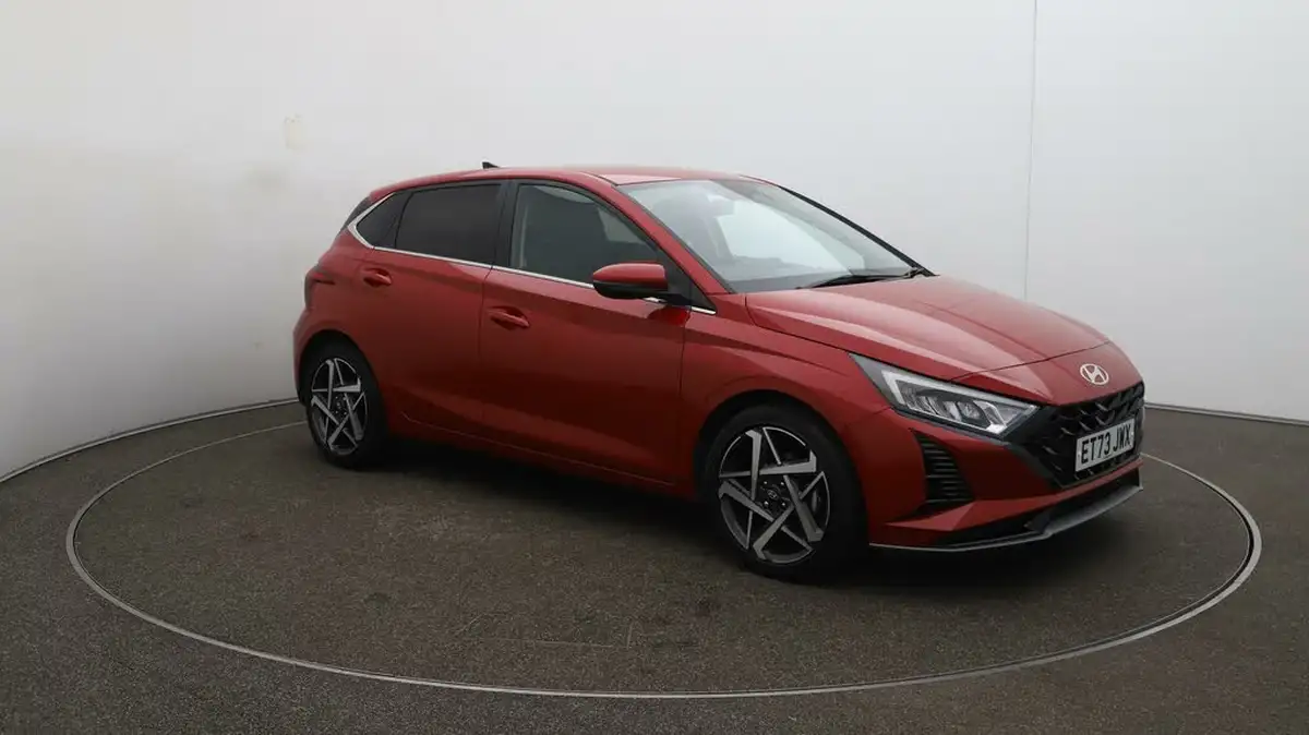 2024-hyundai-i20-10-t-gdi-premium-two-tone-roof-big-42