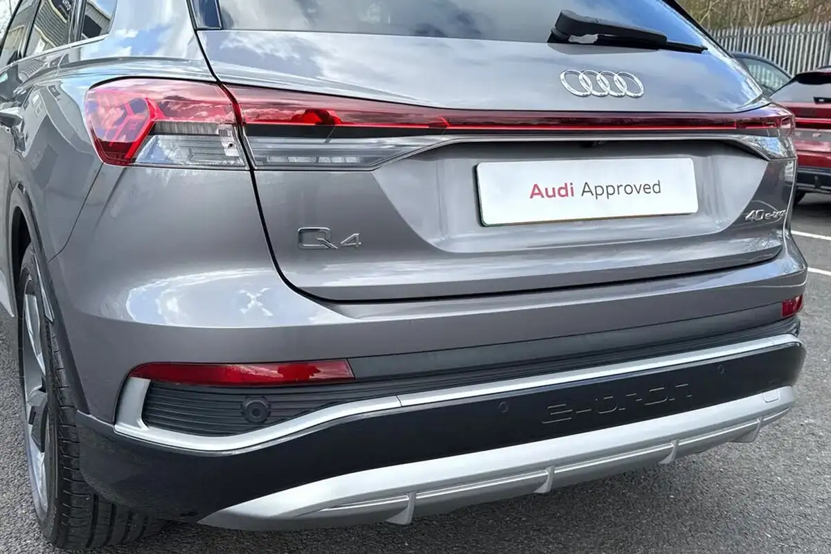 2022-audi-q4-e-tron-40e-s-line-station-wagon-big-37