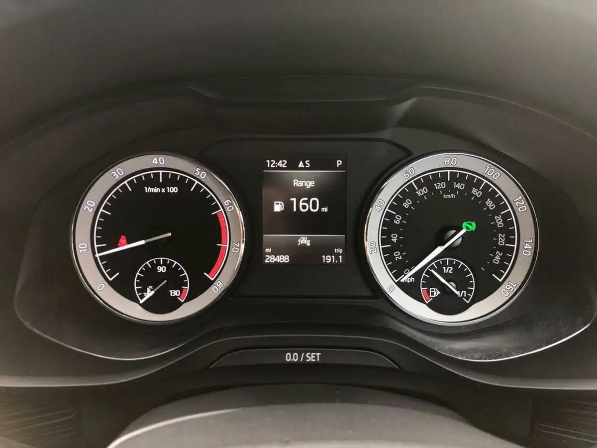 2020-skoda-kodiaq-15-tsi-se-l-dsg-big-15
