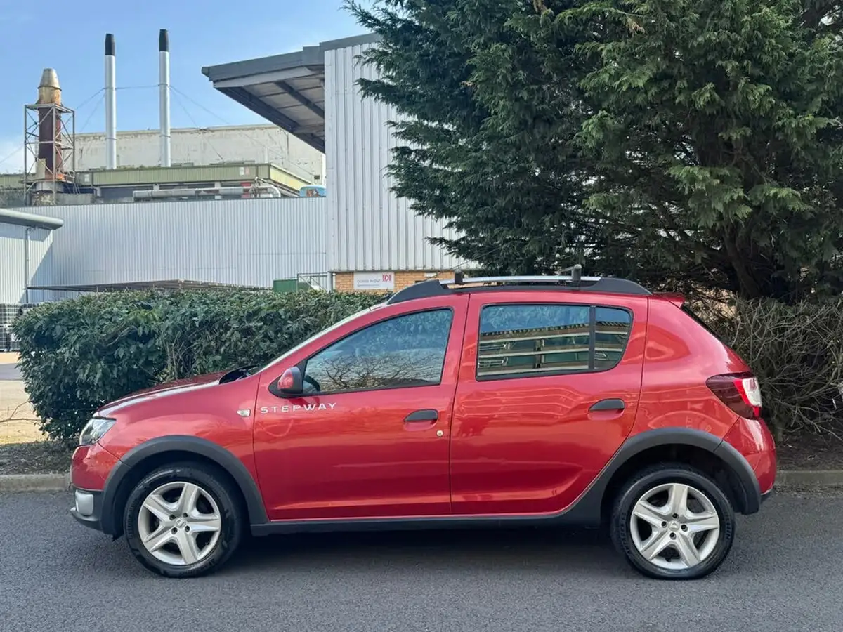 2015-dacia-sandero-stepway-09-ambiance-big-3