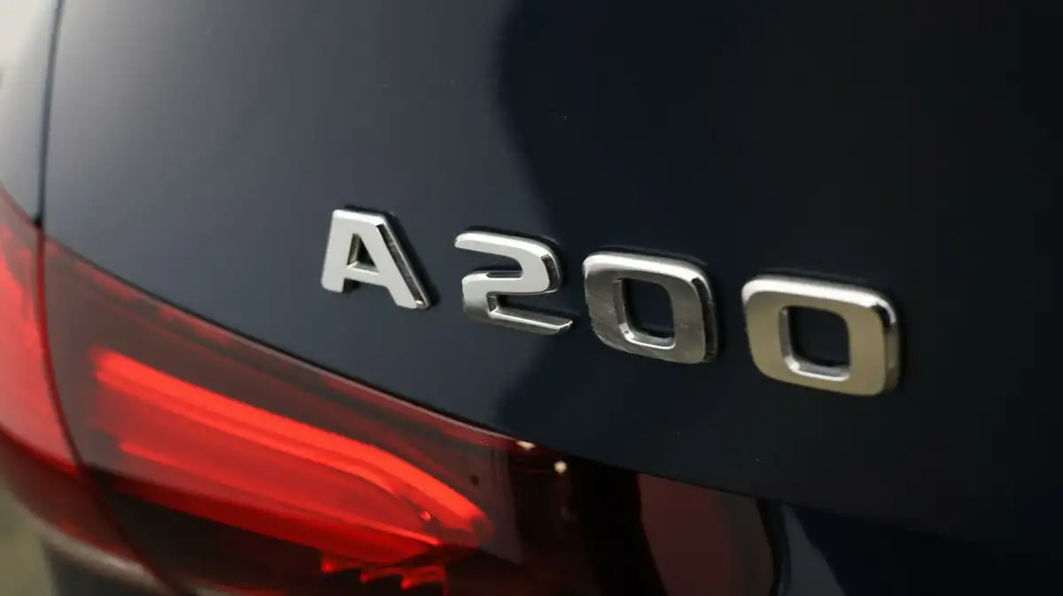 2020-mercedes-benz-a-class-13-a200-amg-line-premium-saloon-4d-7g-dct-big-19