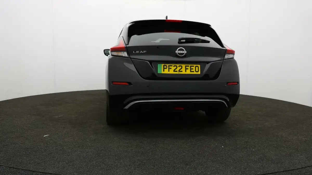 2022-nissan-leaf-e-tekna-39kwh-big-35