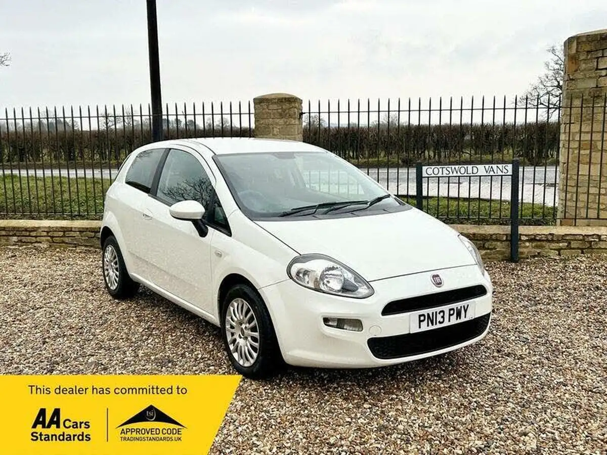 2013-fiat-punto-big-0