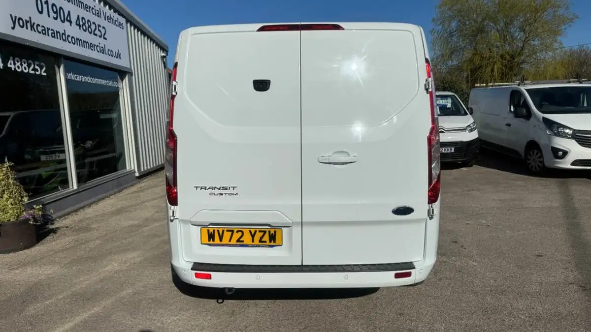 2022-ford-transit-custom-20tdci-340-l1h1-limited-170pseu6dt-auto-big-15