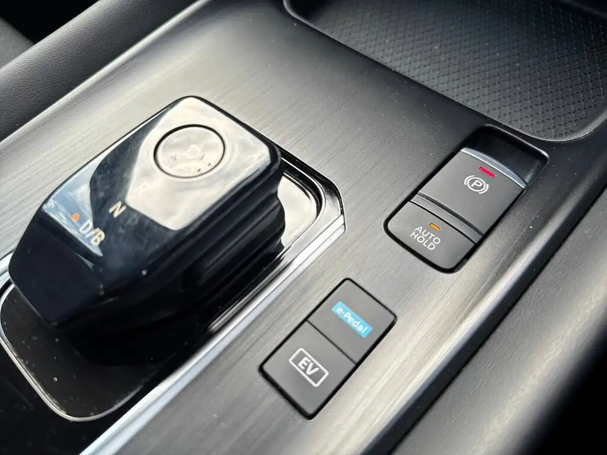 2022-nissan-qashqai-15-n-connecta-big-30