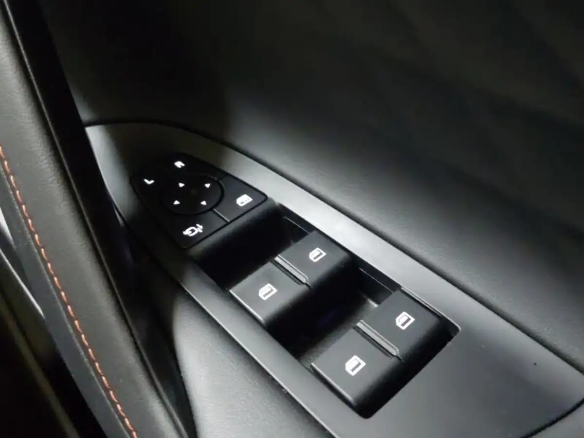 2024-mg-hs-15t-gdi-trophy-273ps-plug-in-hybrid-1496cc-auto-big-17