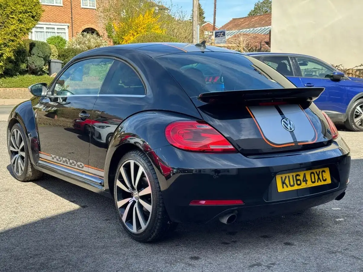 2014-volkswagen-beetle-20-turbo-silver-tsi-210ps-dsg-big-5