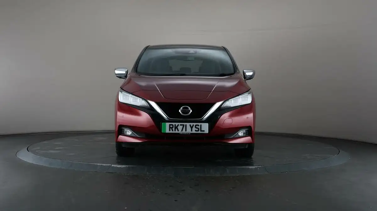 2021-nissan-leaf-e-e-tekna-big-2