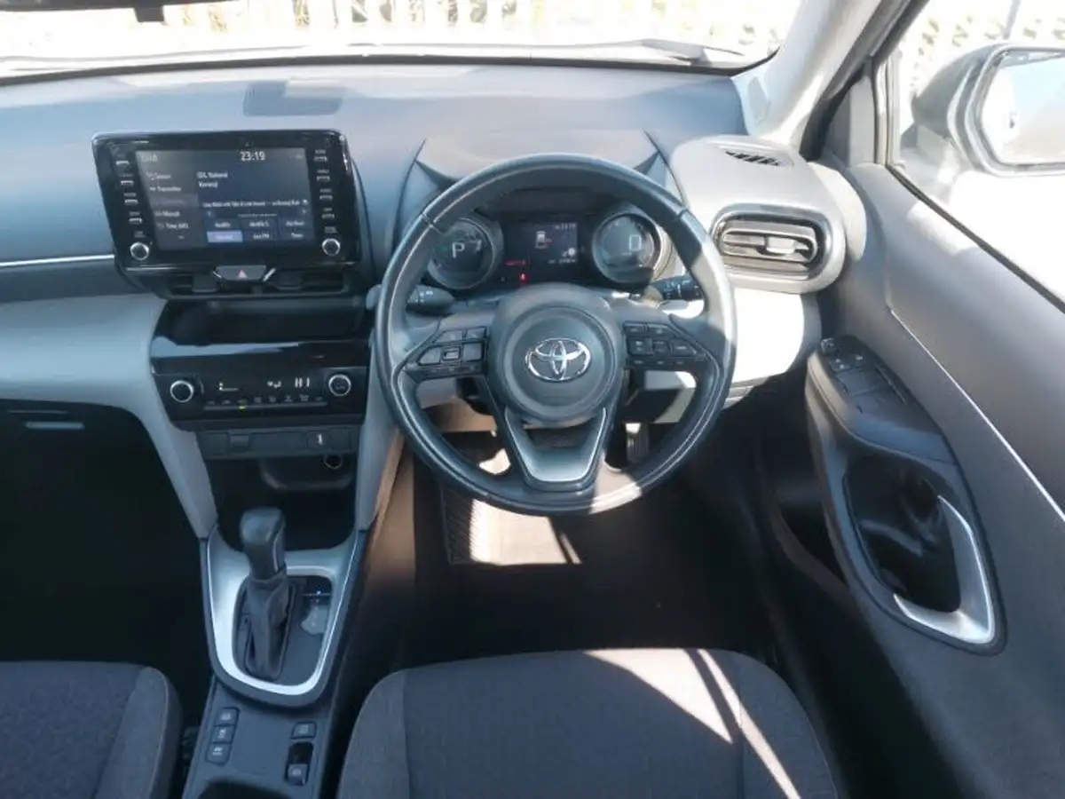 2021-toyota-yaris-cross-15-vvt-i-icon-big-6