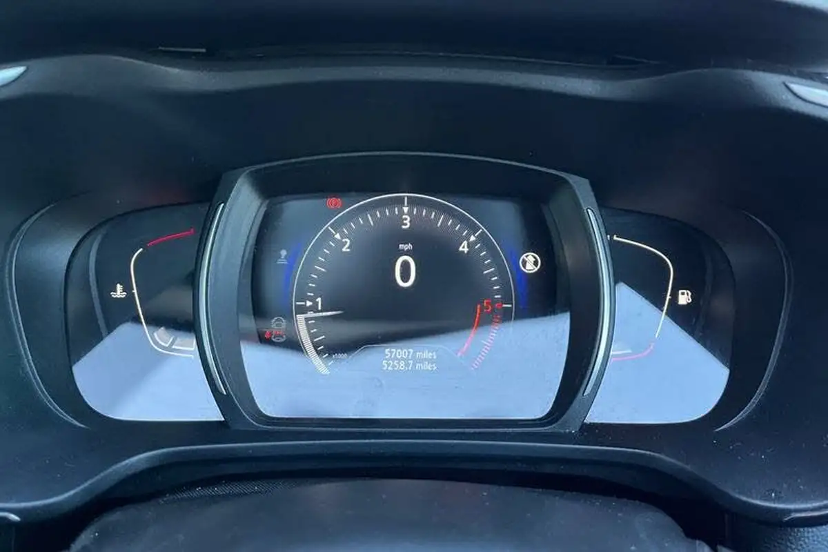 2016-renault-kadjar-15dci-signature-nav-energy-ss-big-12