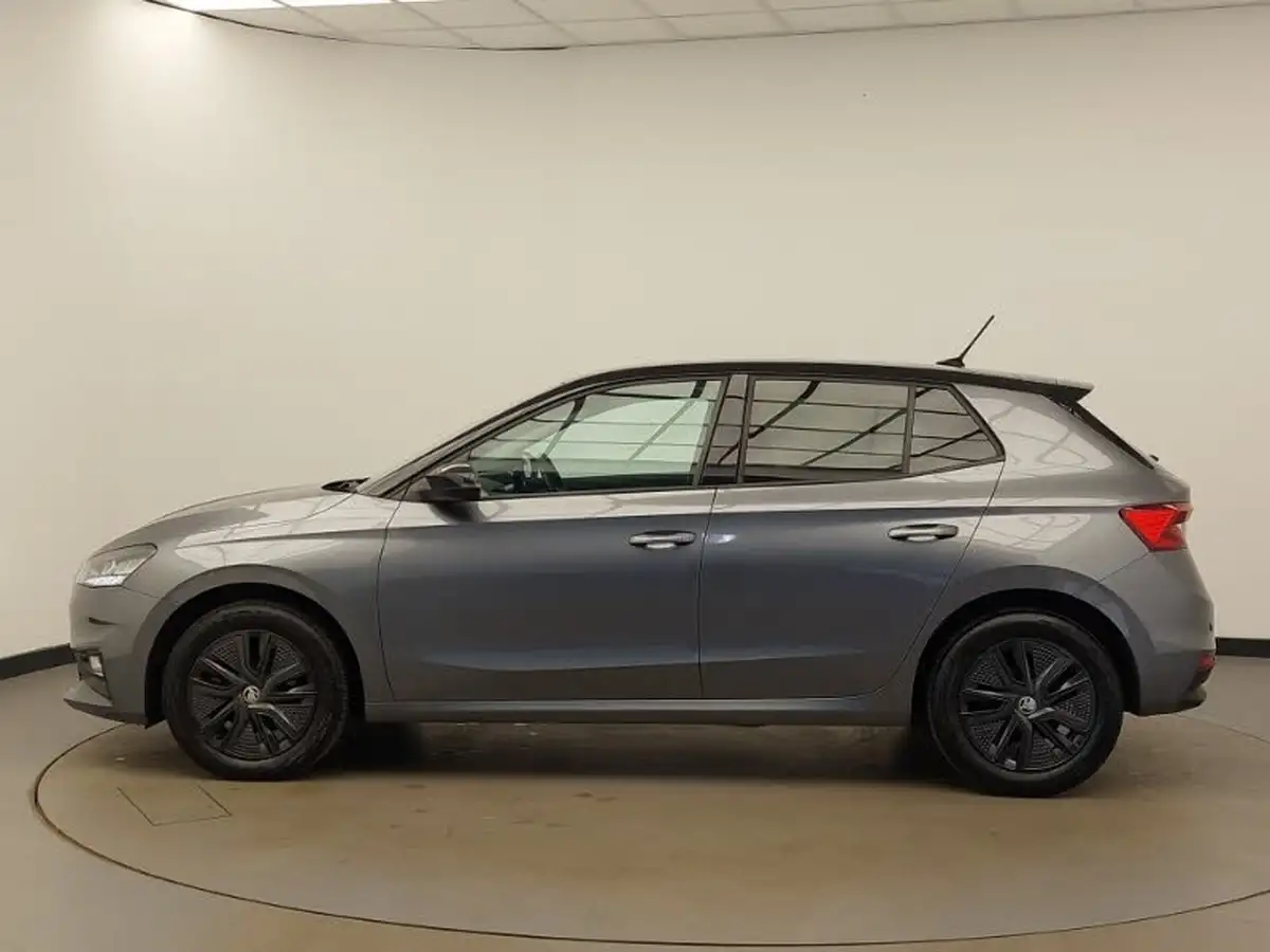 2022-skoda-fabia-10-tsi-colour-edition-109ps-dsg-big-3