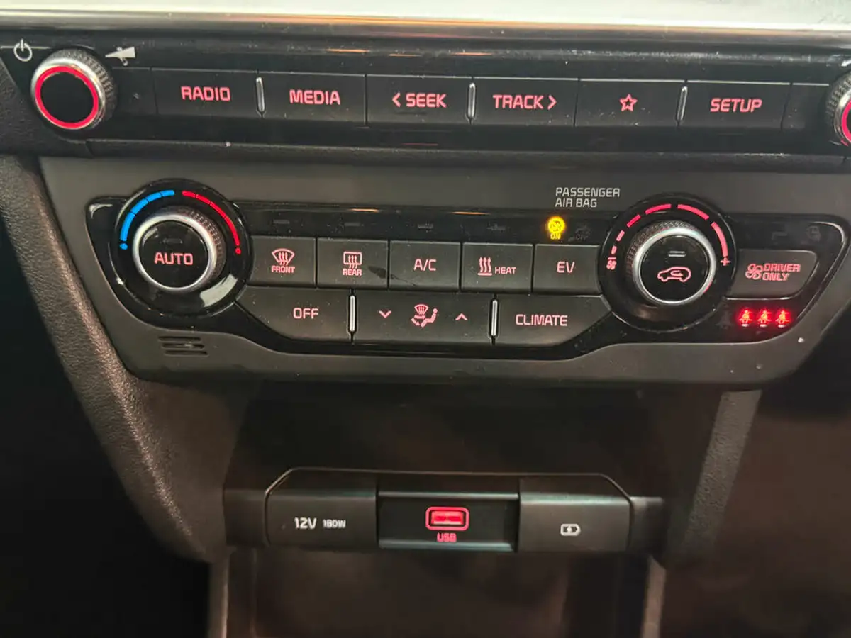 2022-kia-niro-ev-e-2-big-10