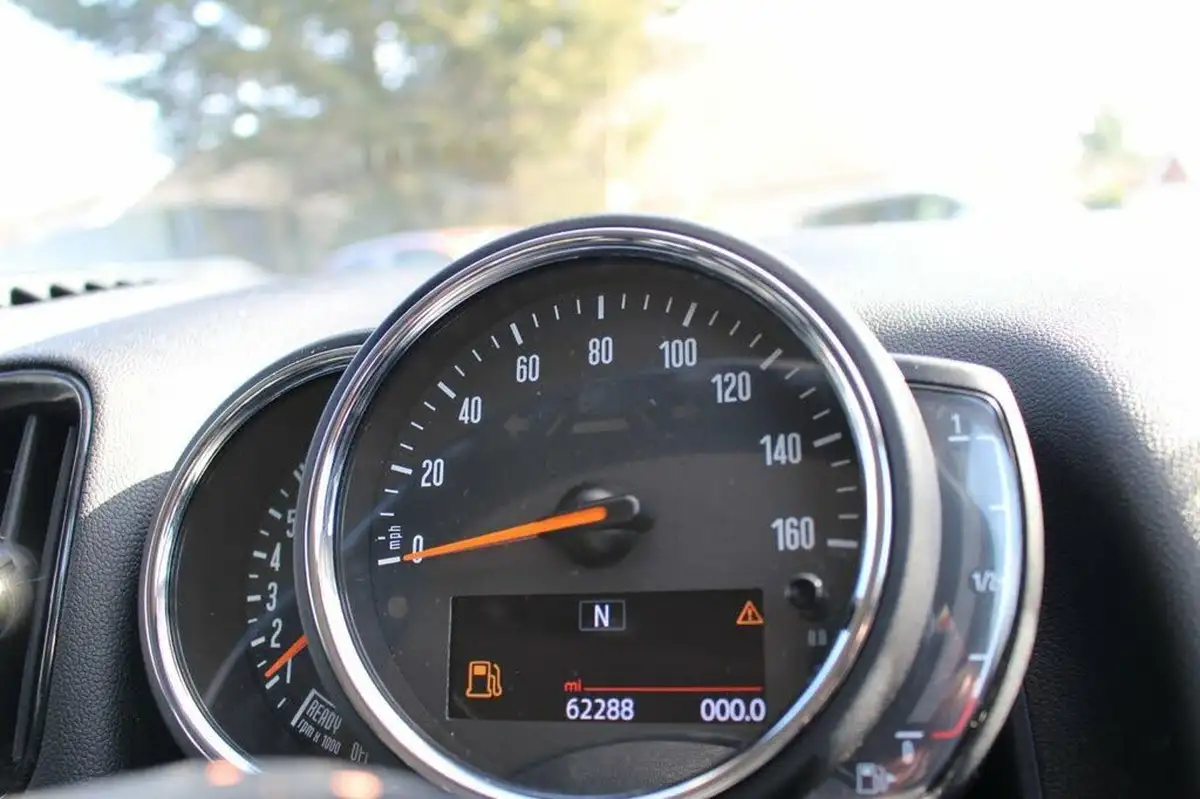 2019-mini-countryman-15-cooper-classic-big-29