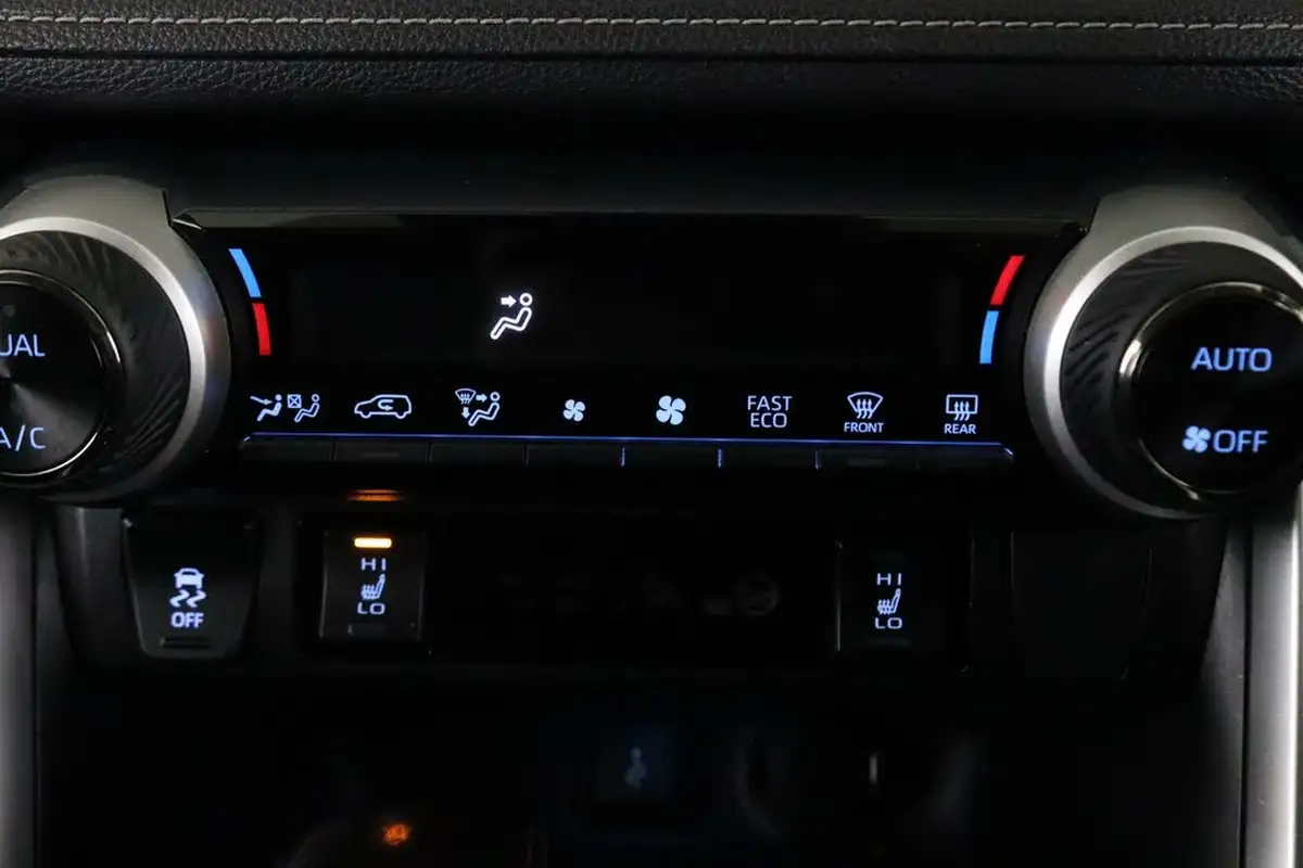 2020-toyota-rav4-25-vvt-i-excel-219bhp-big-24