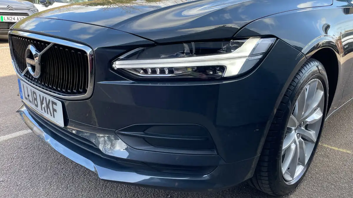 2018-volvo-v90-20-t4-momentum-big-44