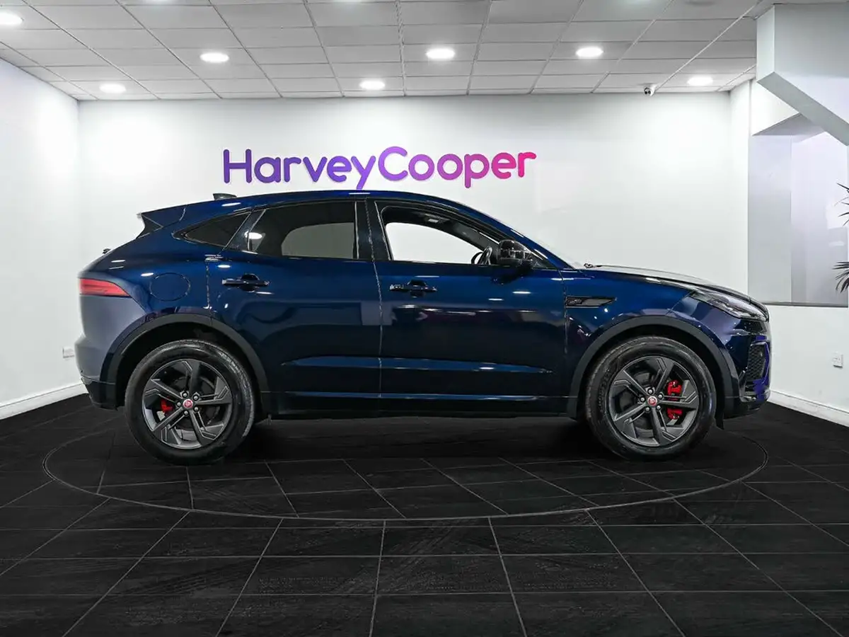 2022-jaguar-e-pace-20-d200-r-dynamic-black-big-4