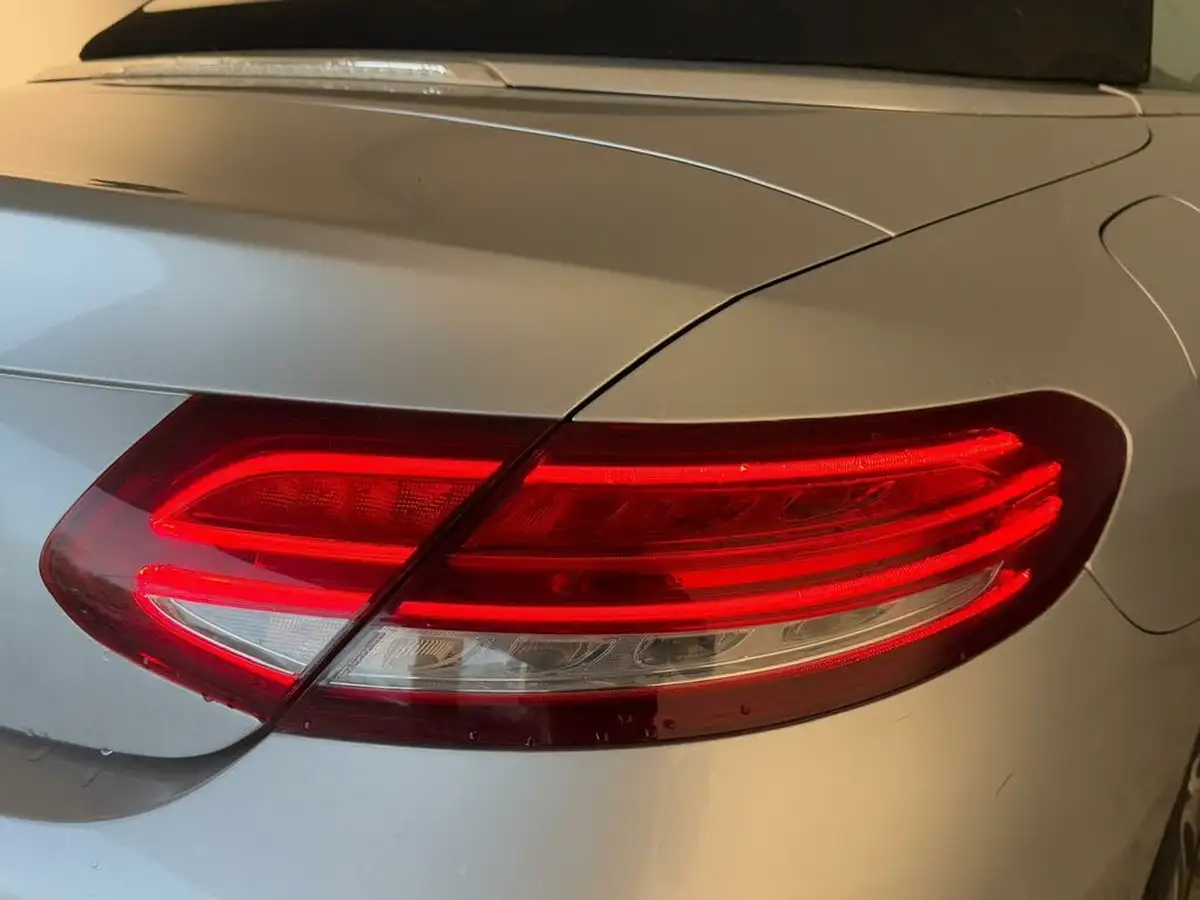 2017-mercedes-benz-c-class-20-c300-amg-line-ss-cabriolet-9g-tronic-plus-big-33