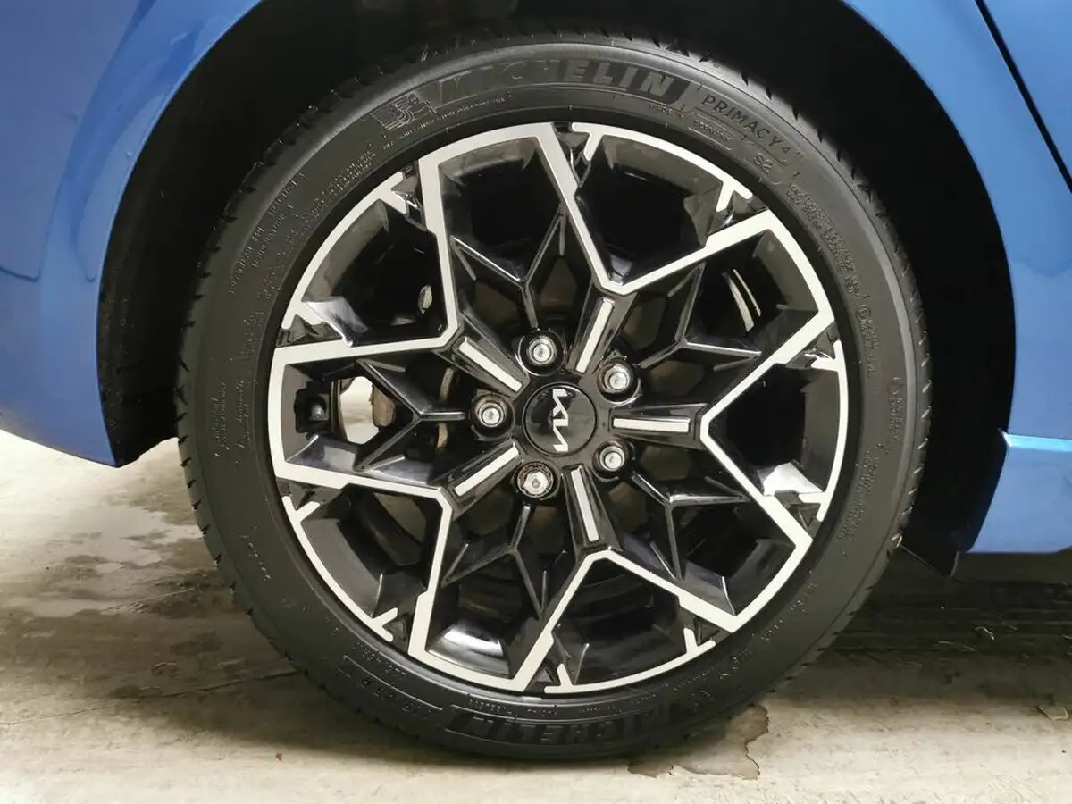 2022-kia-ceed-15-t-gdi-gt-line-big-30
