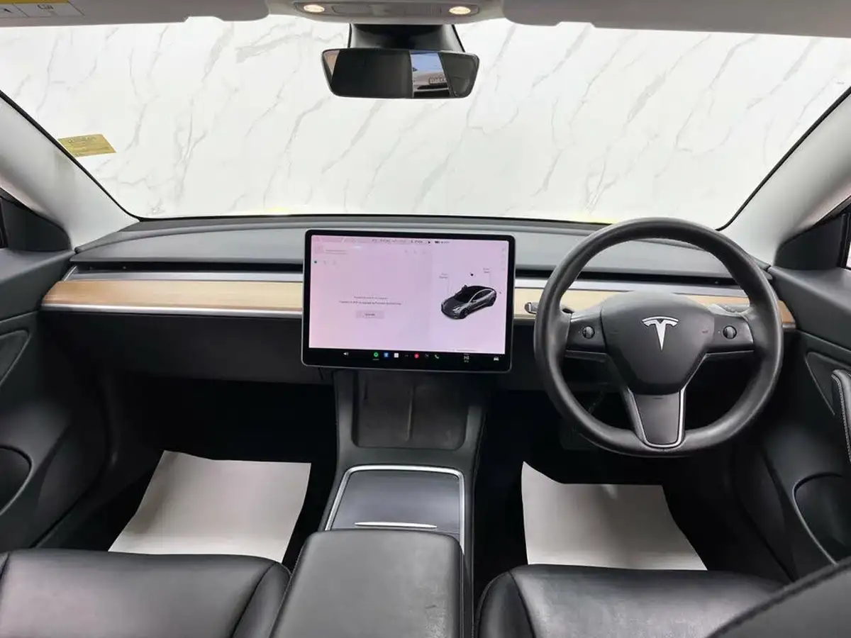 2020-tesla-model-3-e-standard-plus-big-27