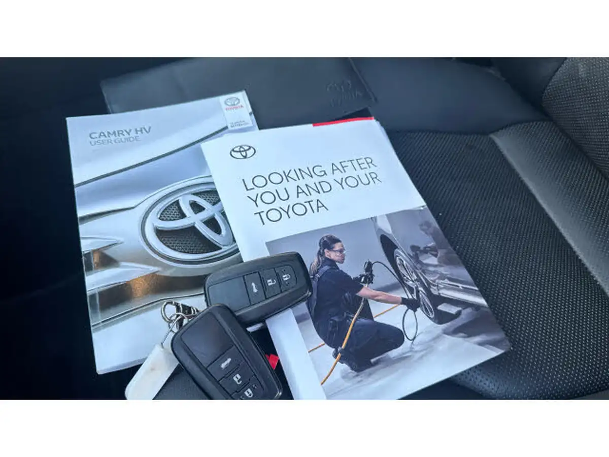2020-toyota-camry-25-vvt-i-excel-big-18