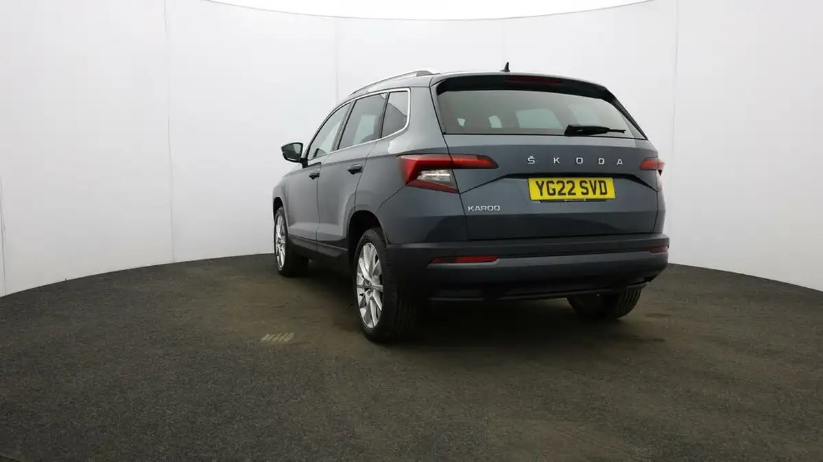 2022-skoda-karoq-15-tsi-se-l-big-25