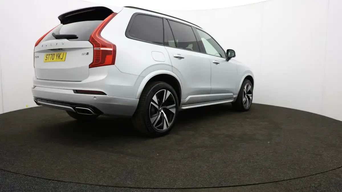2021-volvo-xc90-20td-b5-r-design-big-76