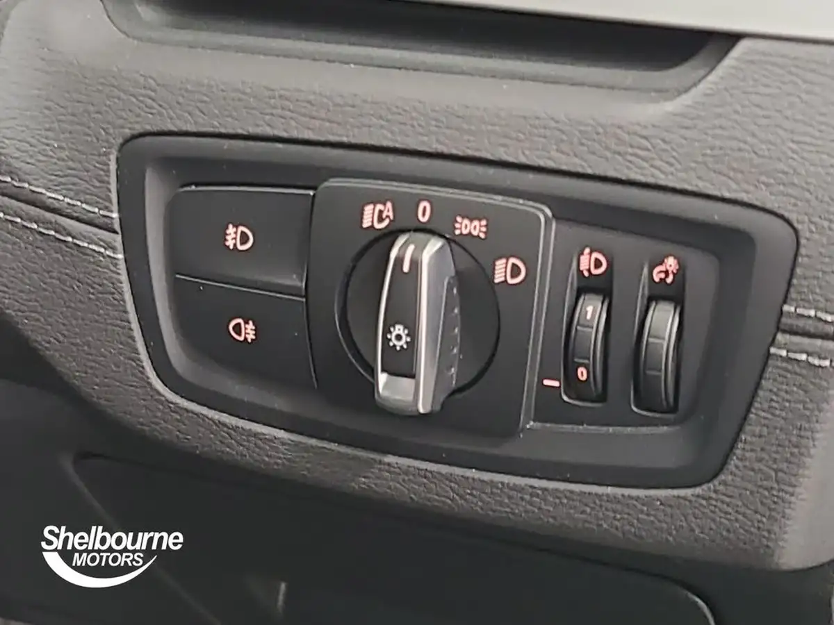 2021-bmw-x1-15-sdrive18i-xline-big-4