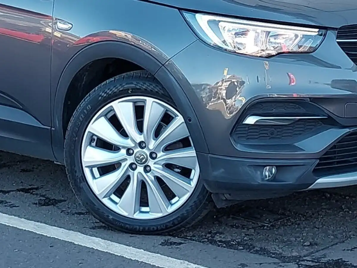 2019-vauxhall-grandland-x-12-elite-nav-big-8