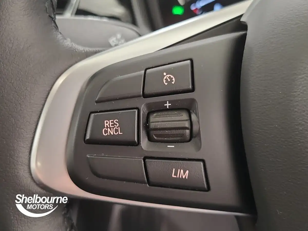 2021-bmw-x1-15-sdrive18i-xline-big-28
