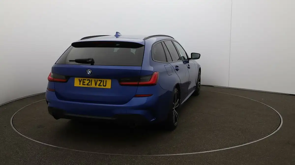 2021-bmw-3-series-20-330e-m-sport-touring-5d-big-47