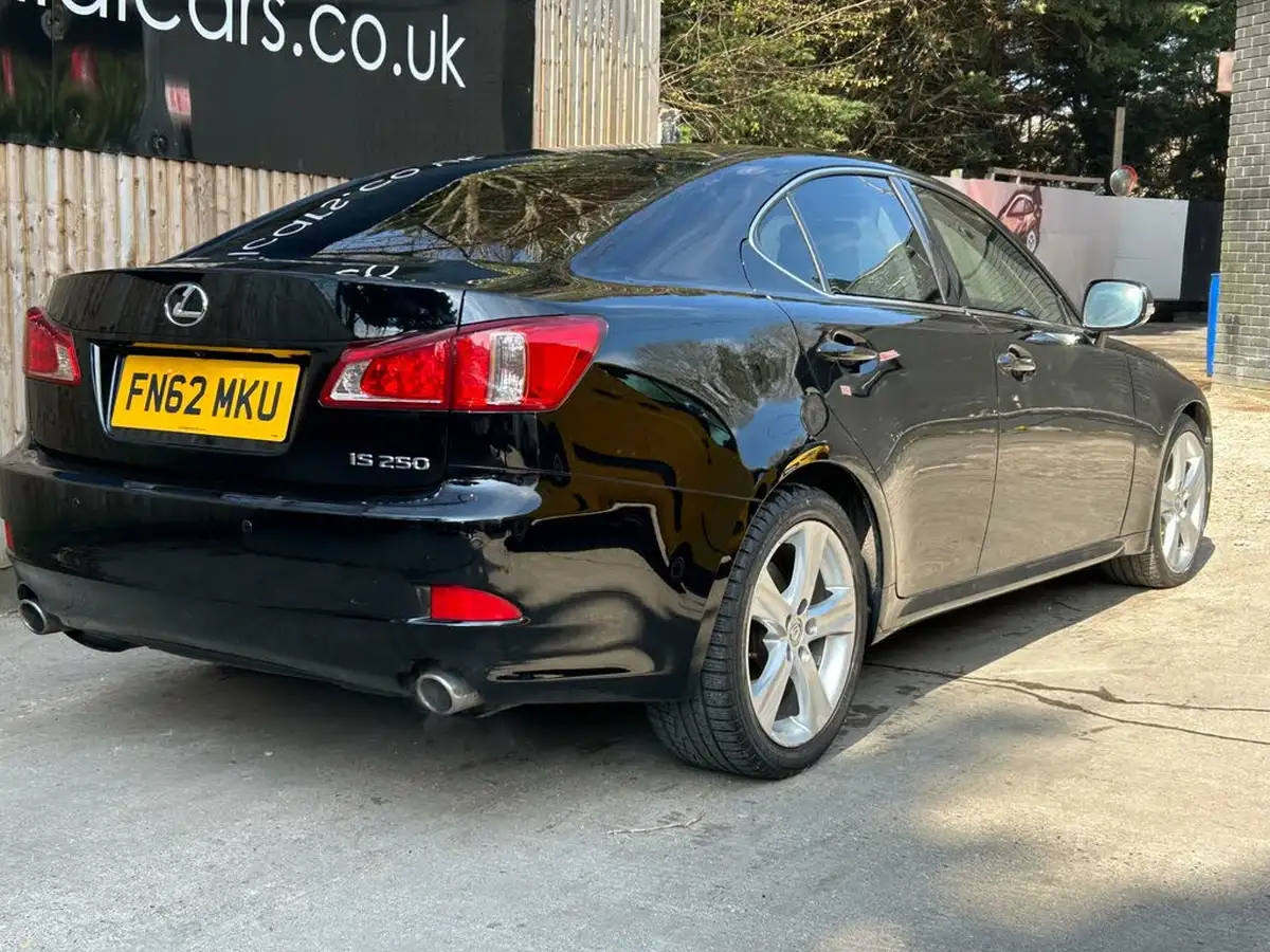 2012-lexus-is-250-25-advance-204bhp-saloon-4d-2499cc-auto-big-19