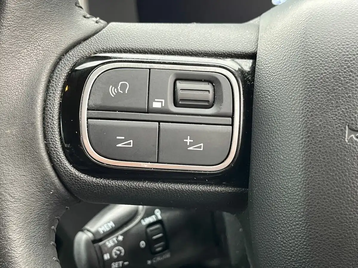 2020-citroen-c5-aircross-12-puretech-flair-big-23