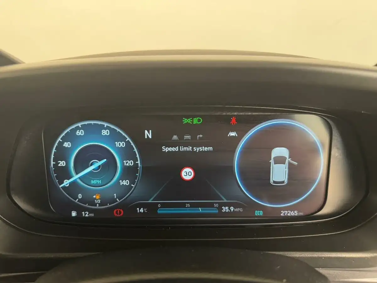 2022-hyundai-bayon-10-t-gdi-premium-100ps-big-41