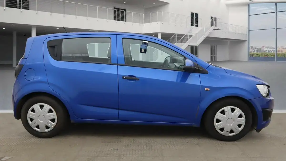 2013-chevrolet-aveo-12-ls-86ps-ss-big-4